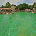 Hồ Bơi Venetian - Nơi lý tưởng để thư giãn và tận hưởng nắng vàng