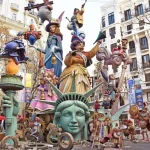 Hòa mình vào không khí sôi động của lễ hội Las Fallas Tây Ban Nha