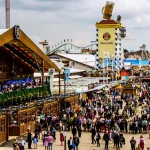 Hòa mình vào lễ hội bia Đức Oktoberfest lớn nhất thế giới