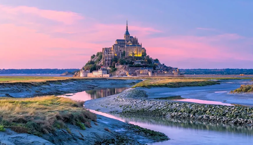 Du lịch Mont Saint Michel - Chiêm ngưỡng nét đẹp huyền bí của ốc đảo